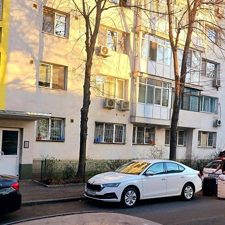 Apartamento The House In The Park Bucarest Exterior foto
